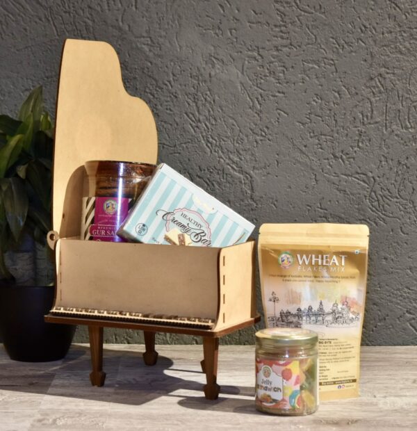 Mini Piano Hamper