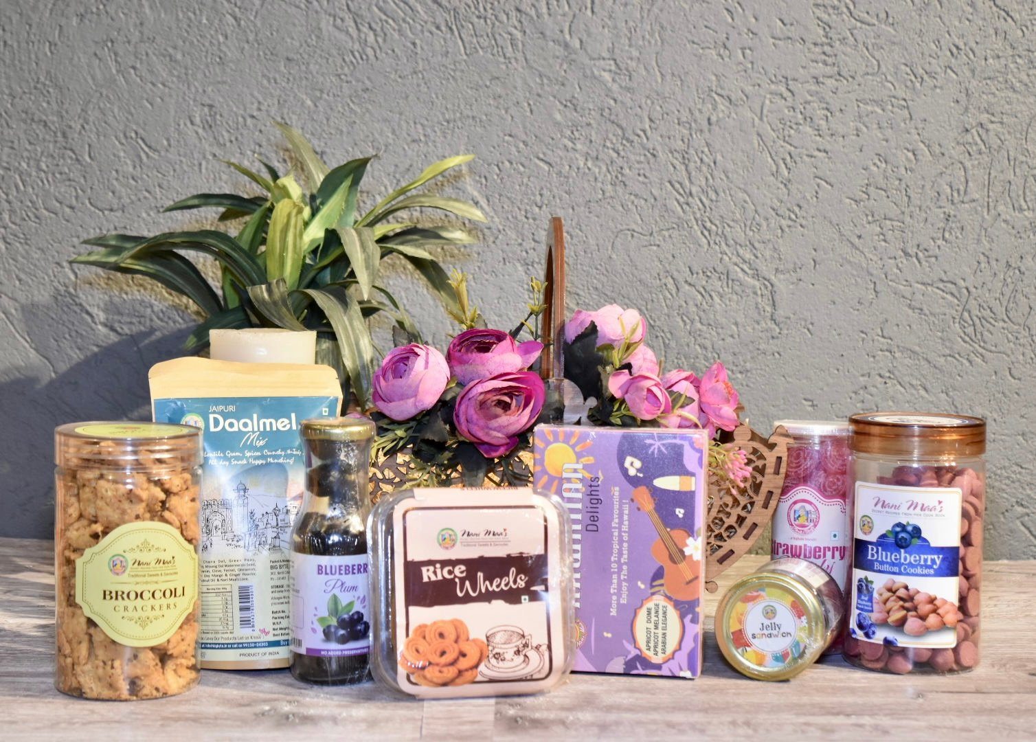 The Gardenia Hamper - Image 2